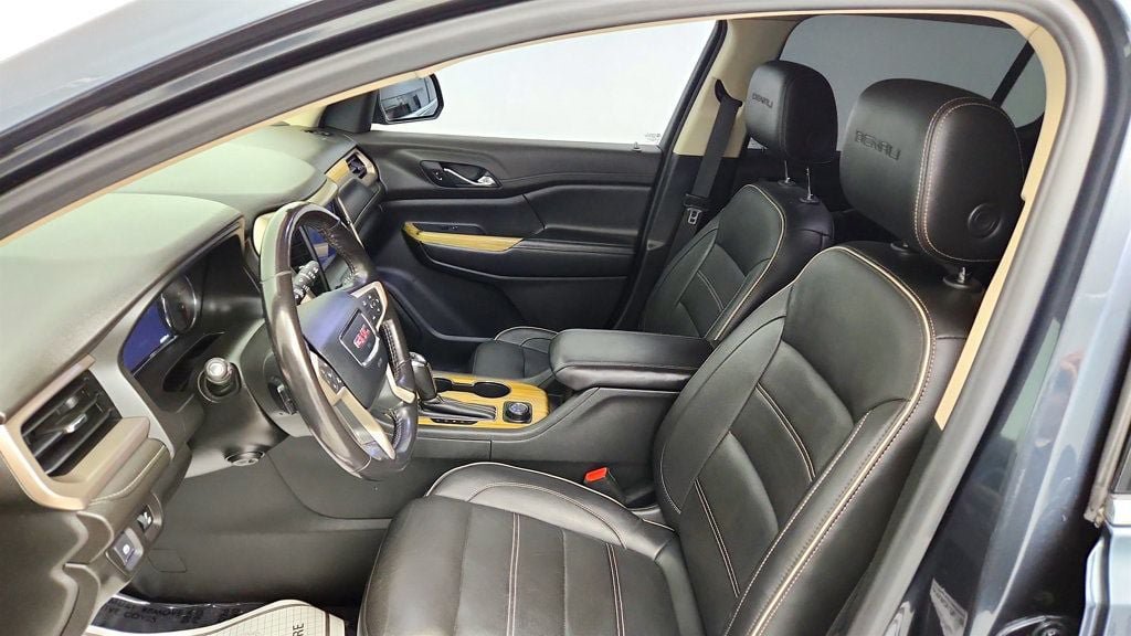 Used 2019 GMC Acadia Denali w/ Technology Package AWD/4WD image 21