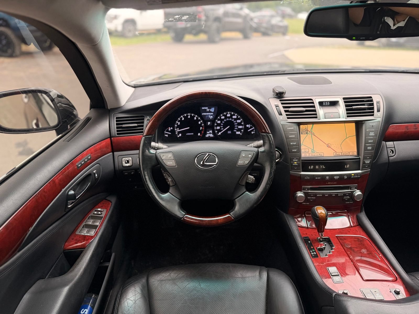 Used 2012 Lexus LS 460 AWD w/ Comfort Pkg image 31