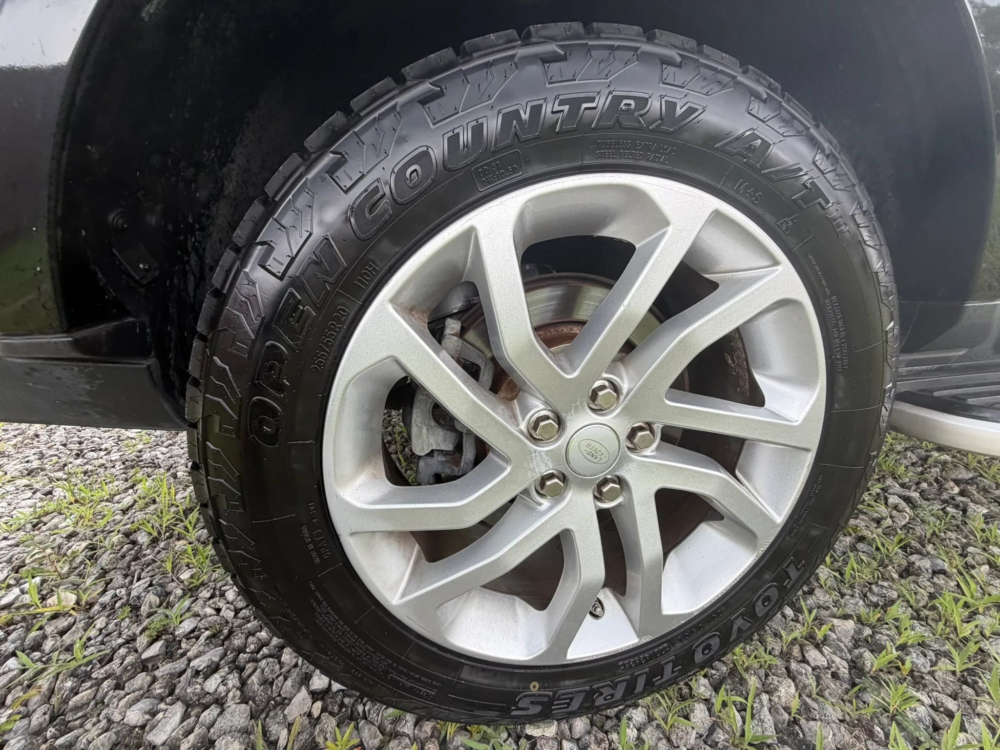 Used 2016 Land Rover LR4 HSE AWD/4WD image 13