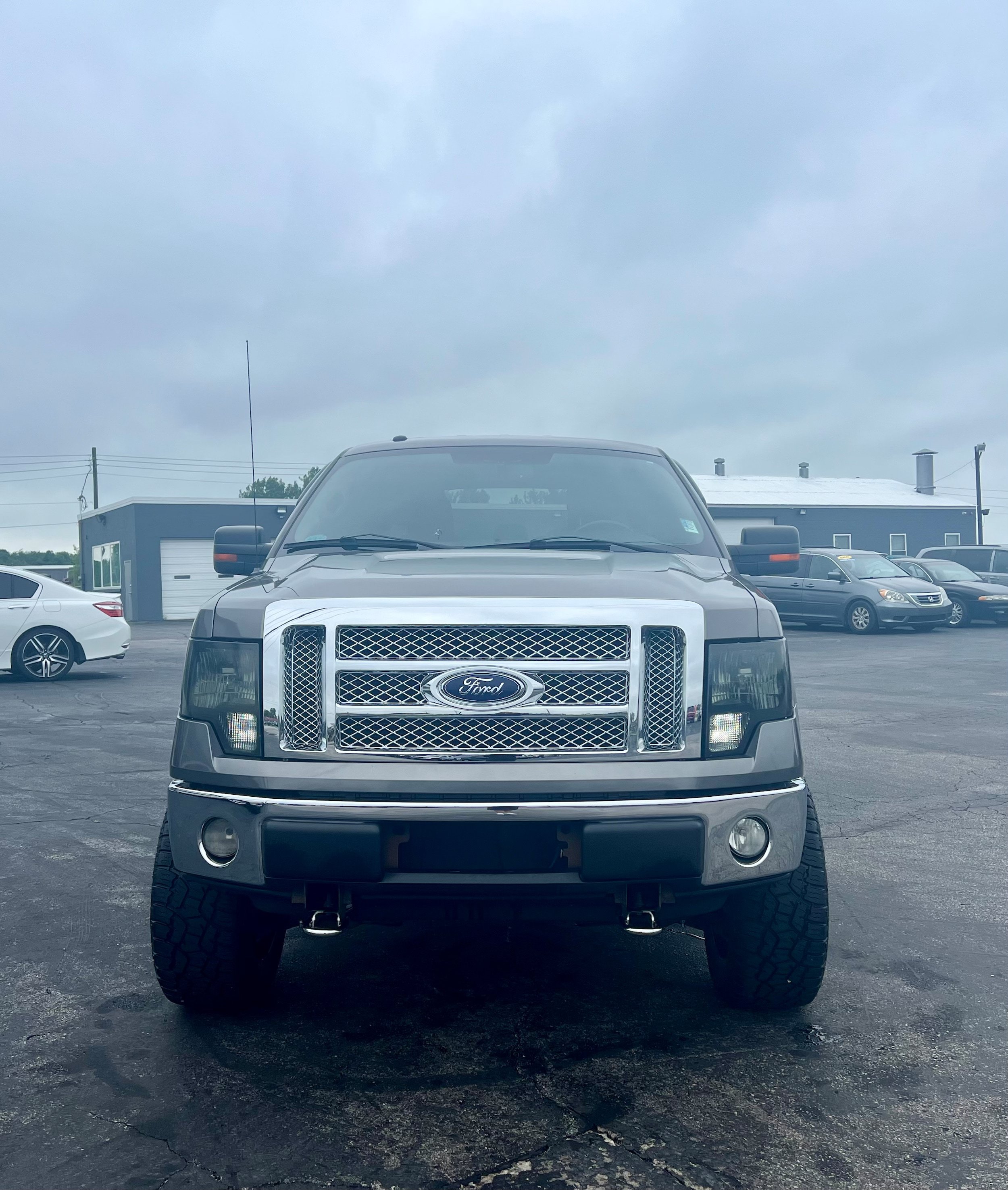 Used 2014 Ford F150 XLT w/ XLT Chrome Package AWD/4WD image 2
