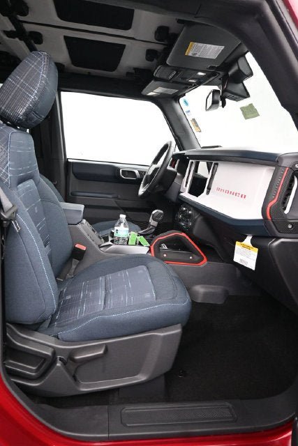 Used 2025 Ford Bronco Heritage Edition AWD/4WD image 14