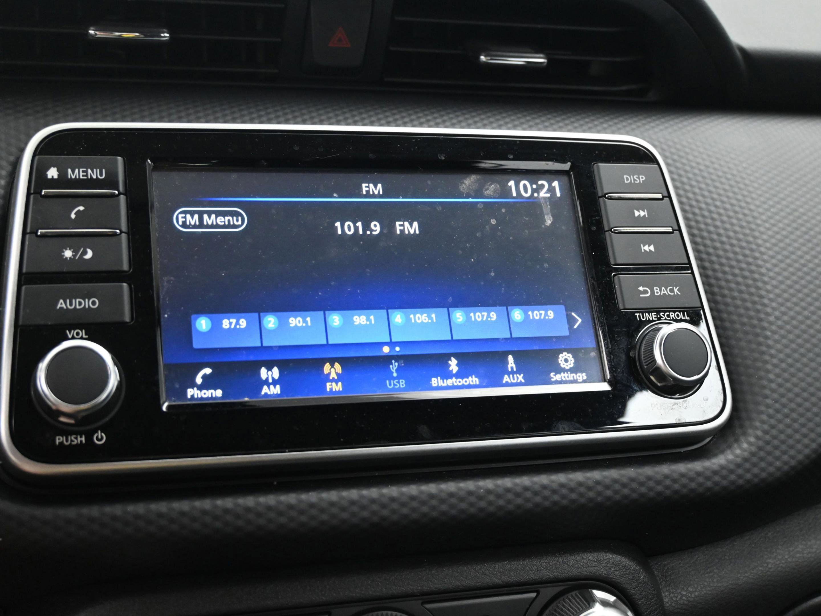 Used 2025 Nissan Kicks Play S image 28