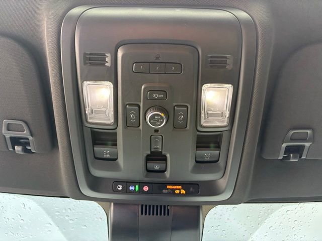 Used 2023 Chevrolet Tahoe Premier w/ Advanced Technology Package image 25