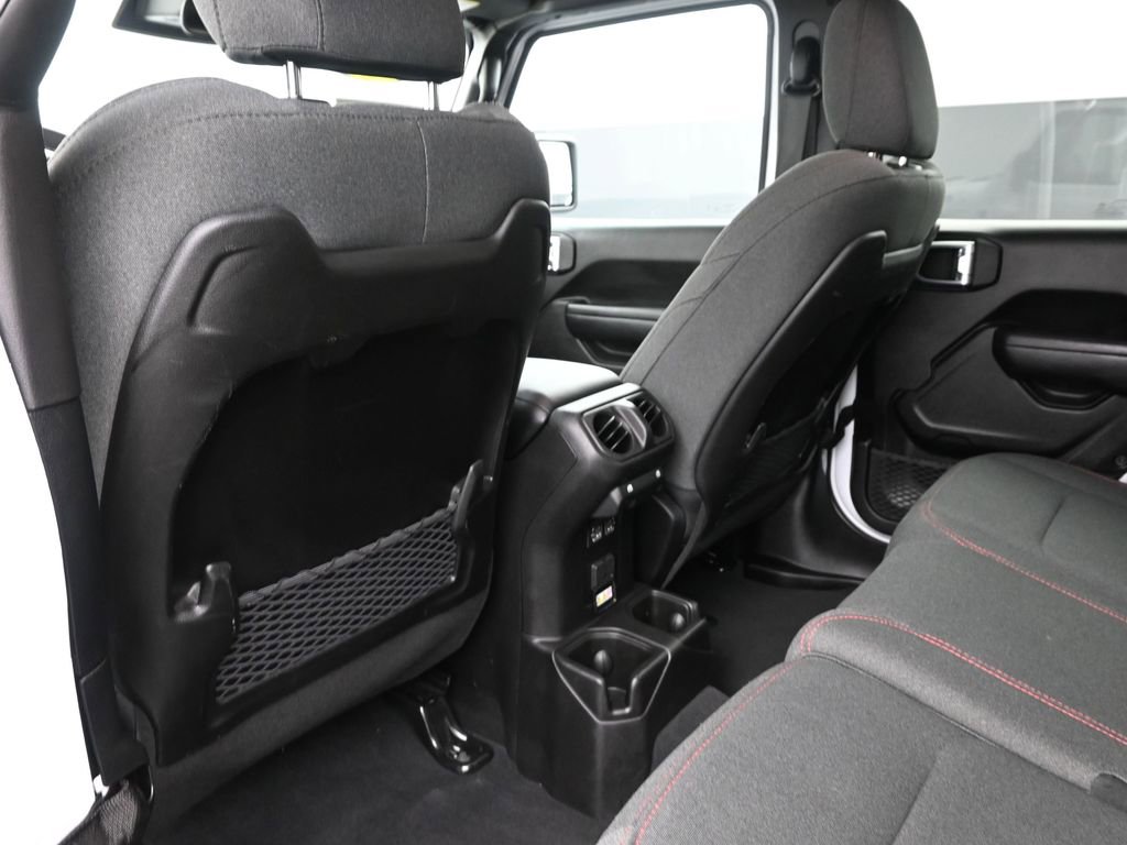 Used 2025 Jeep Wrangler Unlimited Rubicon image 27