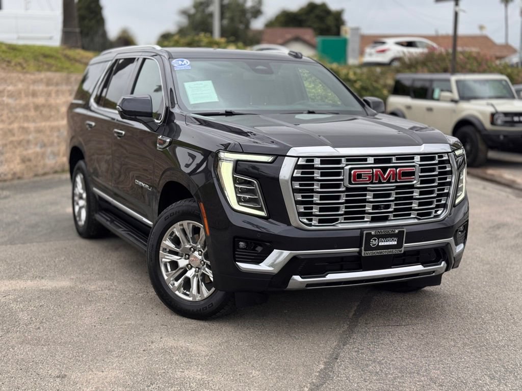 Used 2025 GMC Yukon Denali AWD/4WD image 2