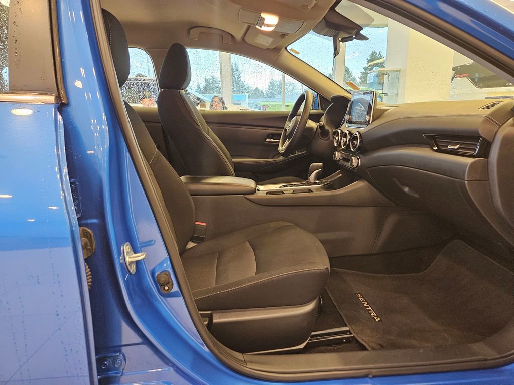 Used 2024 Nissan Sentra SV image 23