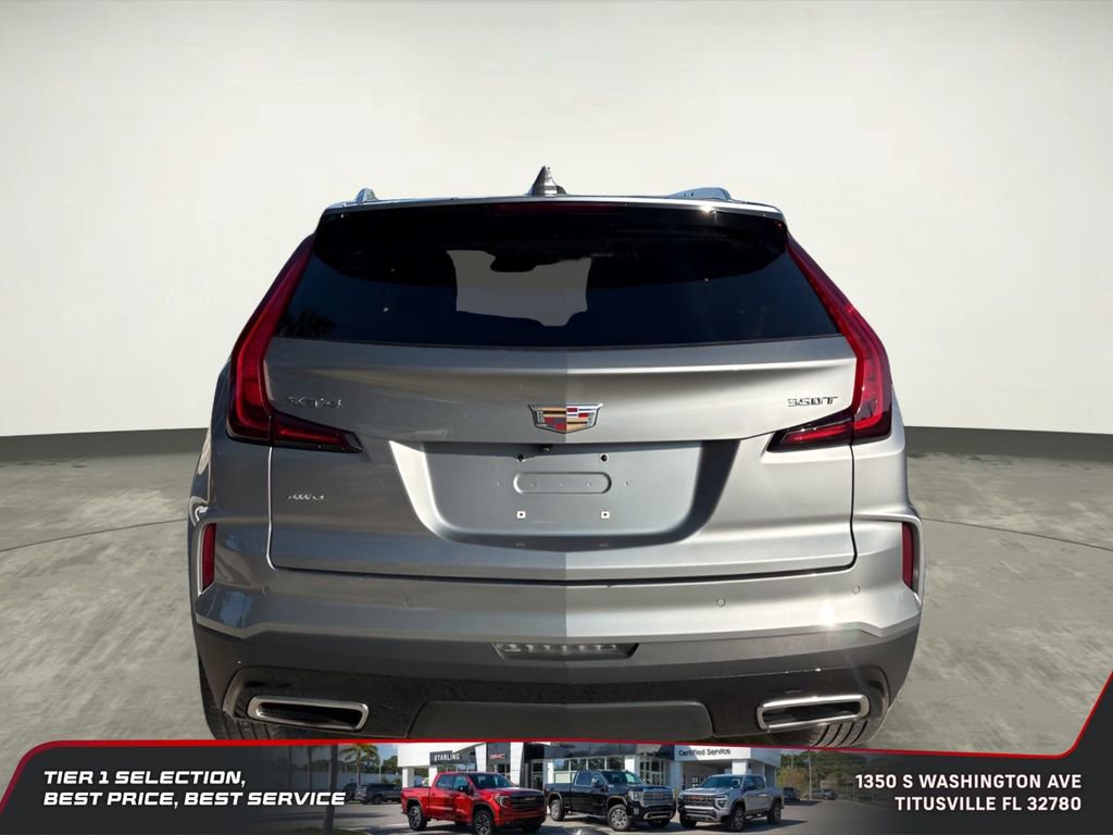 Used 2024 Cadillac XT4 Premium Luxury image 3