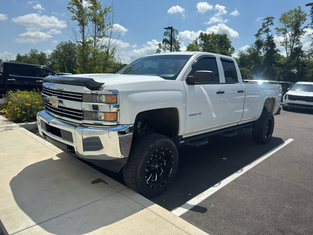 Used 2015 Chevrolet Silverado 2500 W/T AWD/4WD image 3