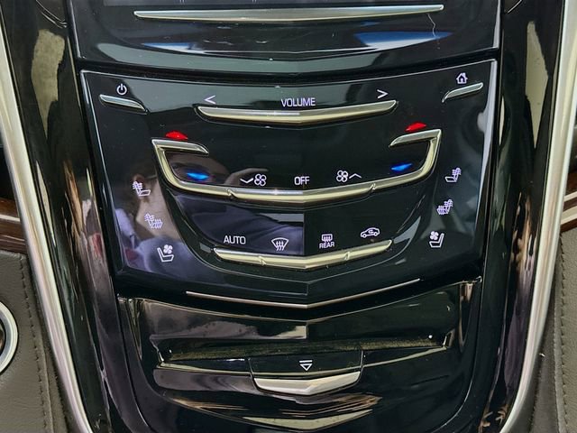 Used 2019 Cadillac Escalade Premium Luxury image 18