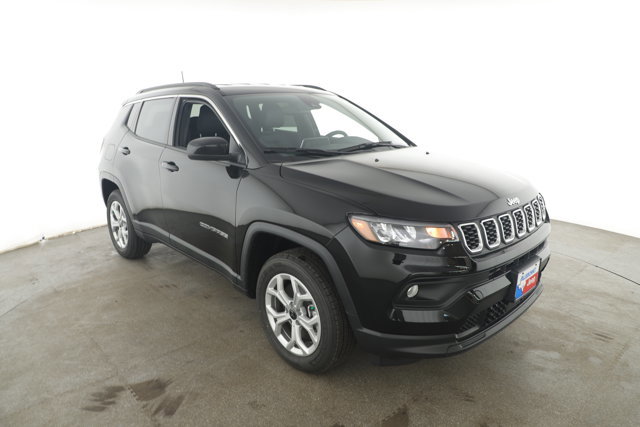 New 2026 Jeep Compass Latitude image 4
