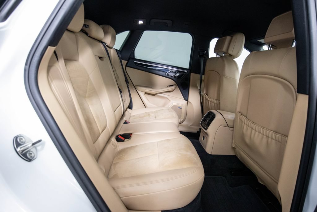 Used 2019 Porsche Macan AWD/4WD image 13