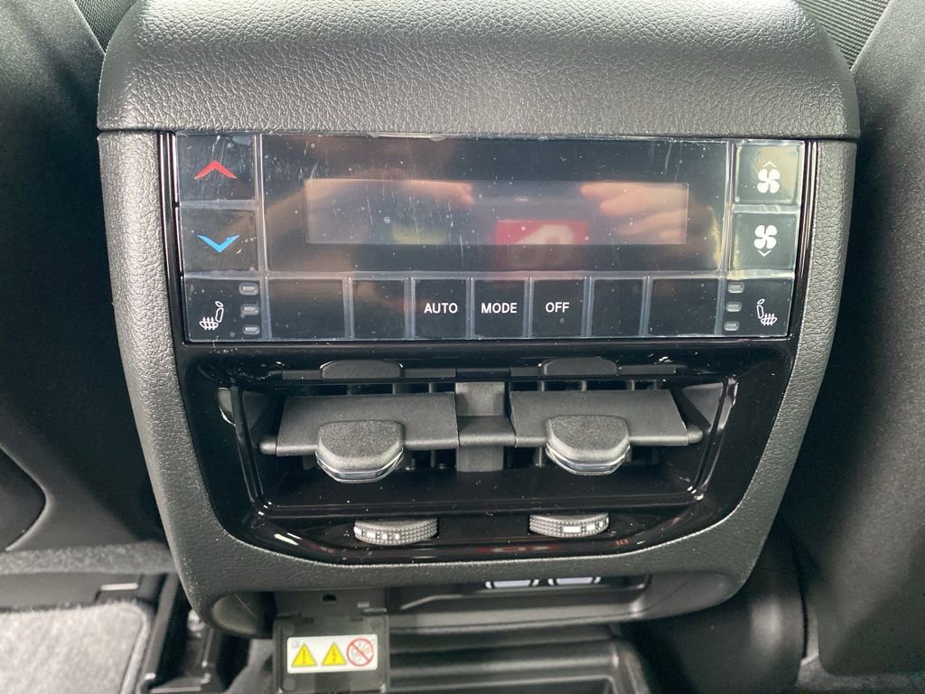 New 2025 Jeep Grand Cherokee L Limited image 40