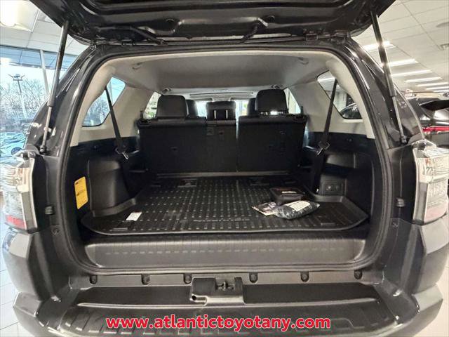 Used 2024 Toyota 4Runner SR5 Premium w/ Moonroof Package image 7