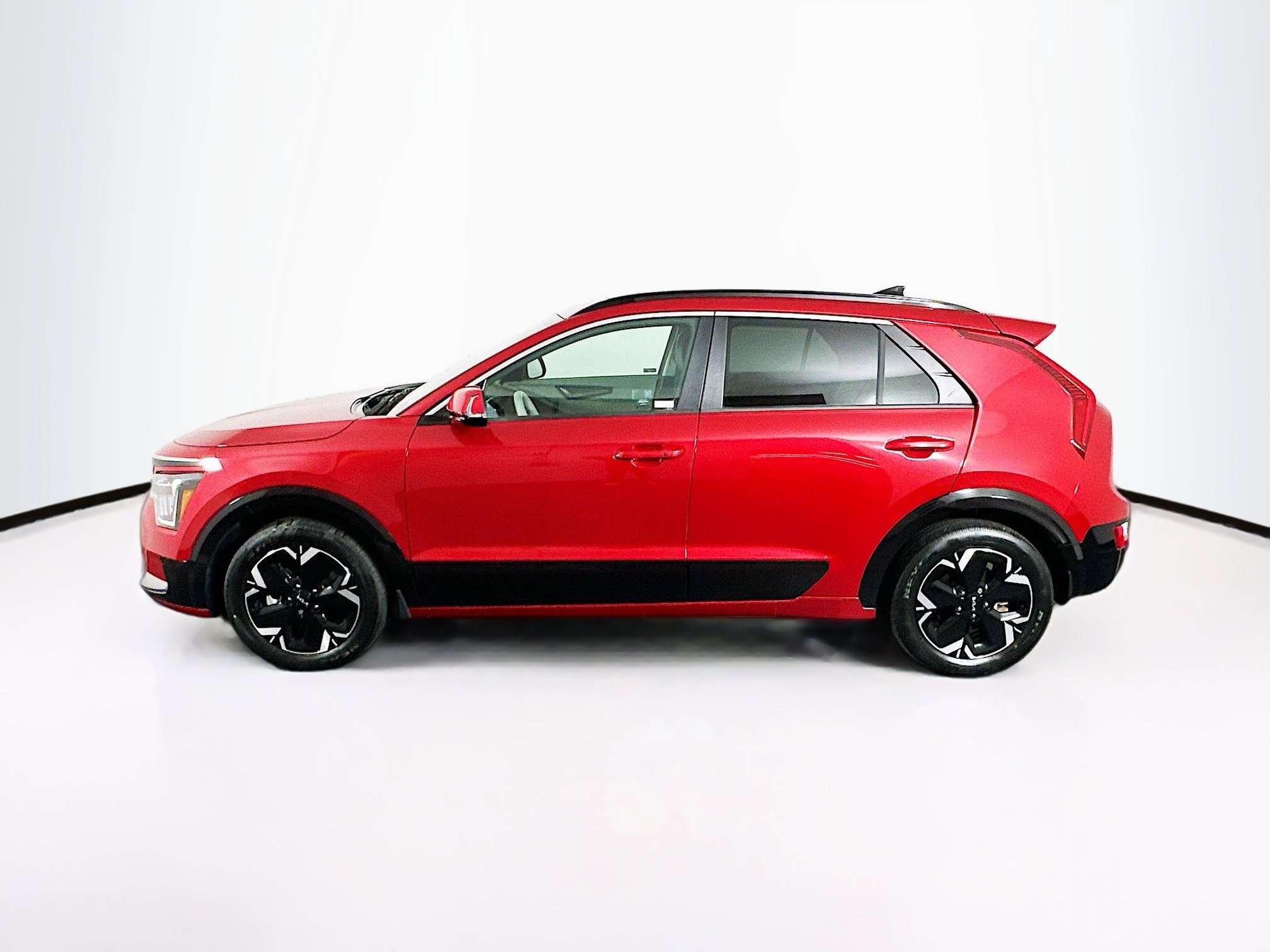 Used 2023 Kia Niro Wind w/ Wind Preserve Package image 4