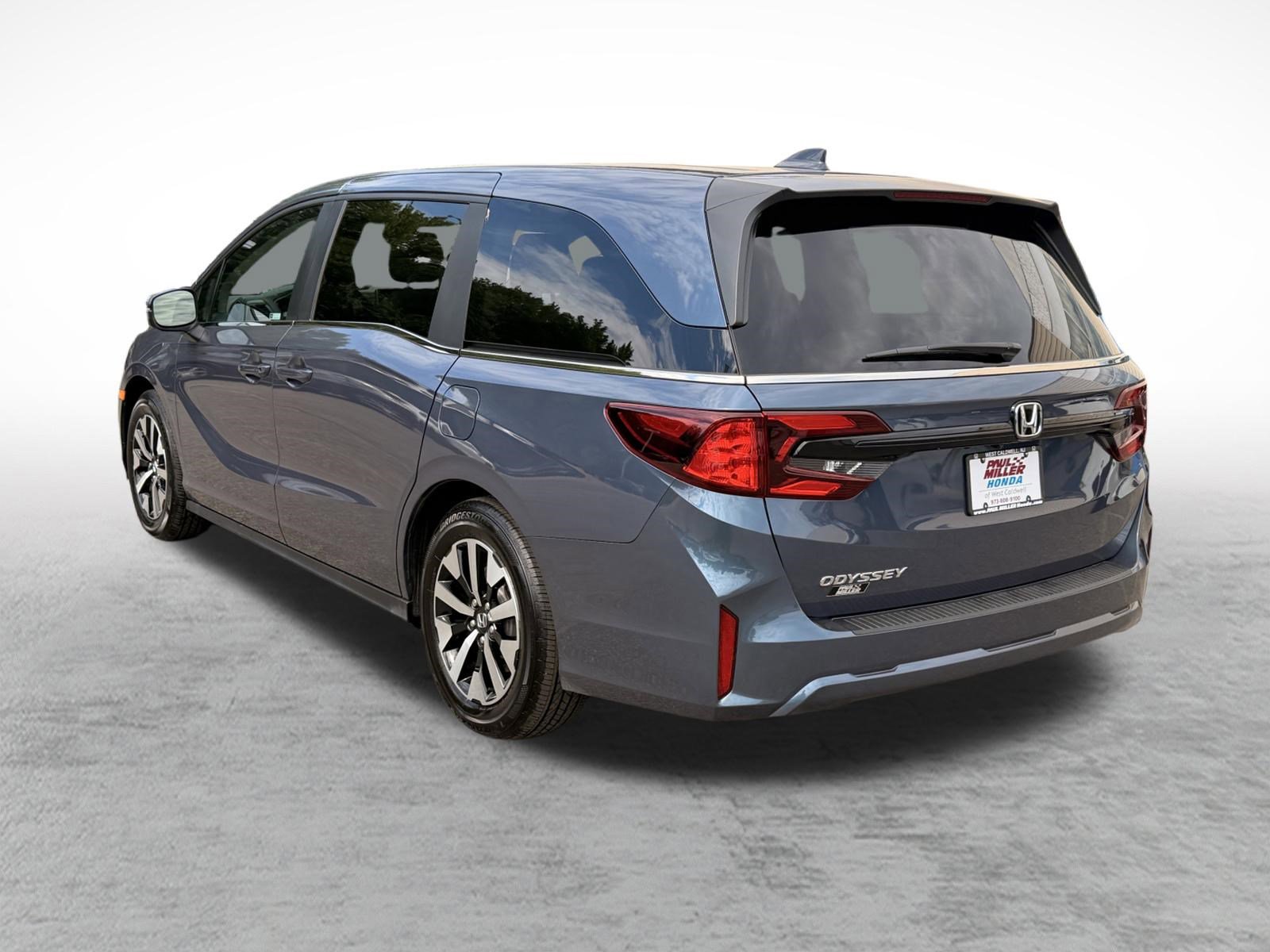 Certified 2026 Honda Odyssey EX-L image 4