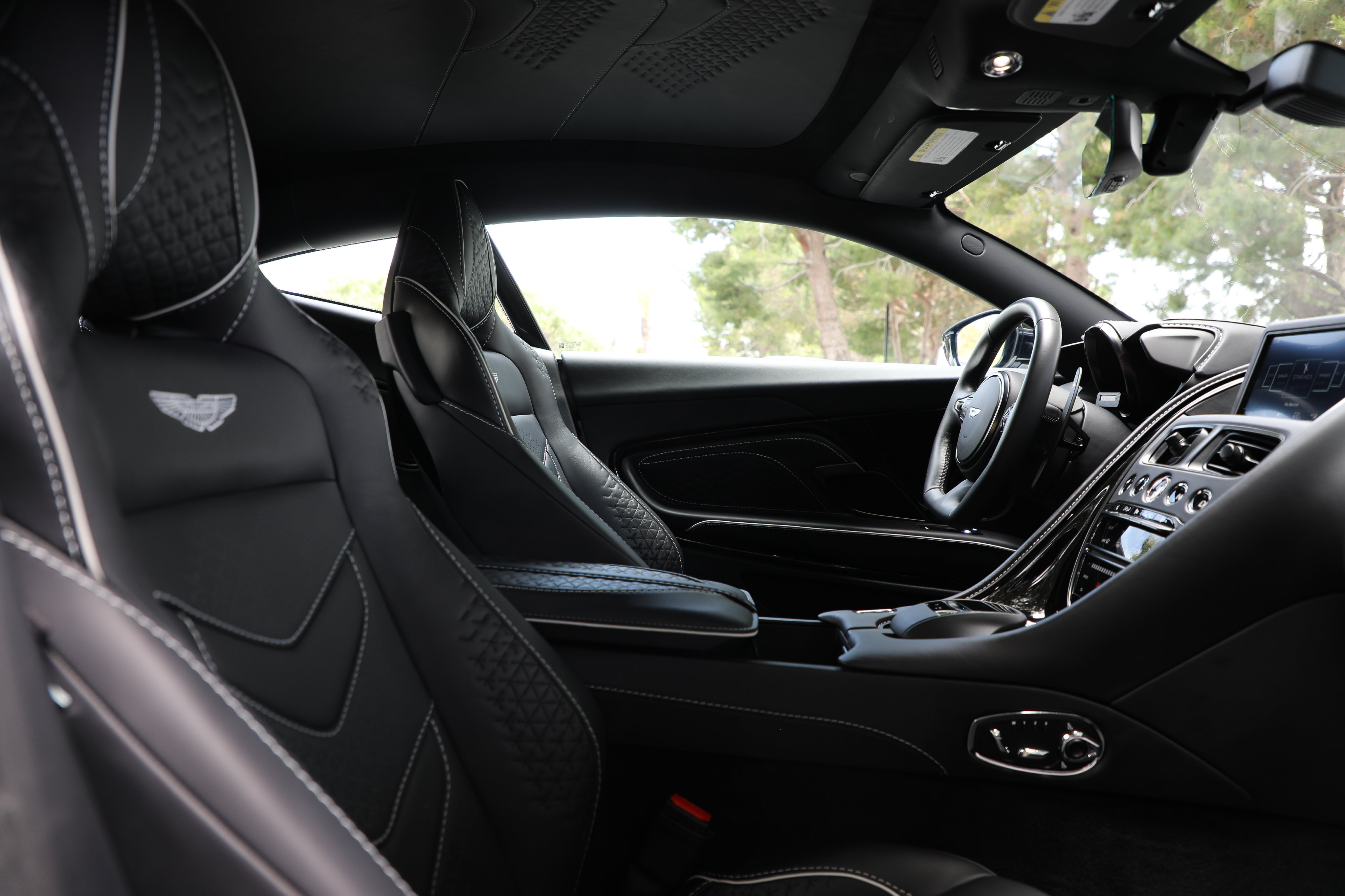 Used 2023 Aston Martin DBS Coupe RWD image 16