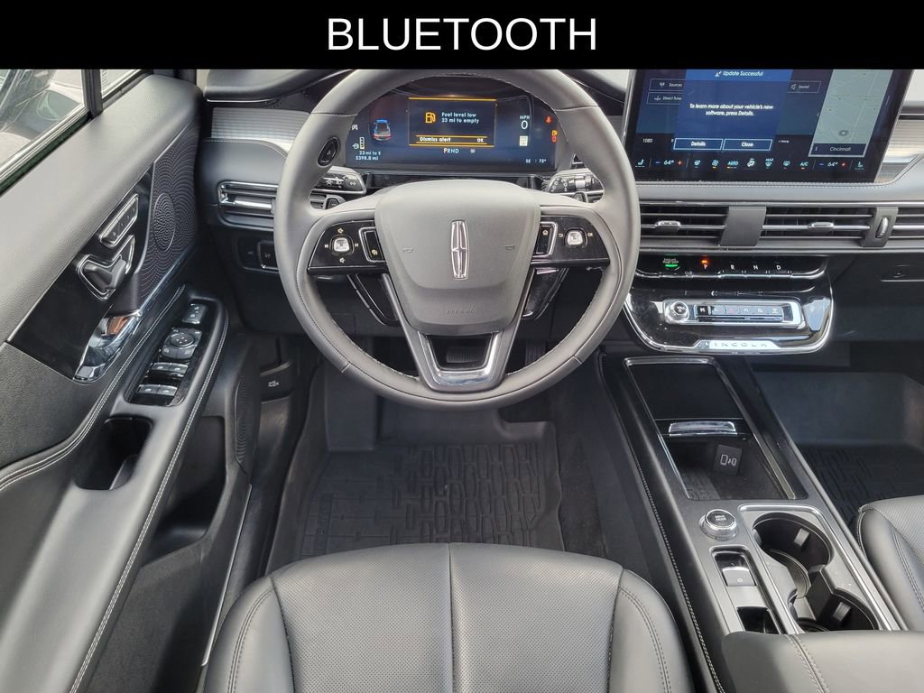 Used 2025 Lincoln Corsair AWD w/ Equipment Group 101A image 9