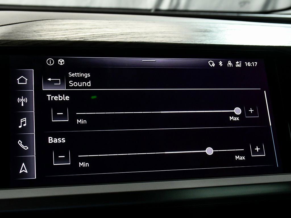 Used 2024 Audi Q4 e-tron Premium Plus w/ Premium Plus image 29