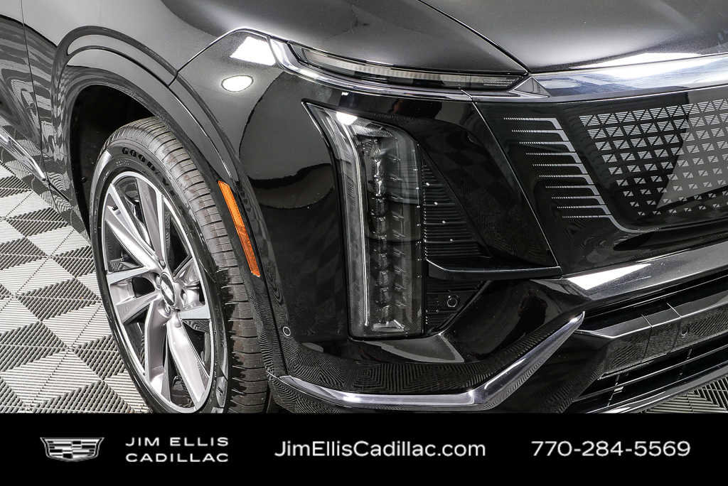 Certified 2026 Cadillac Vistiq Luxury AWD/4WD image 35