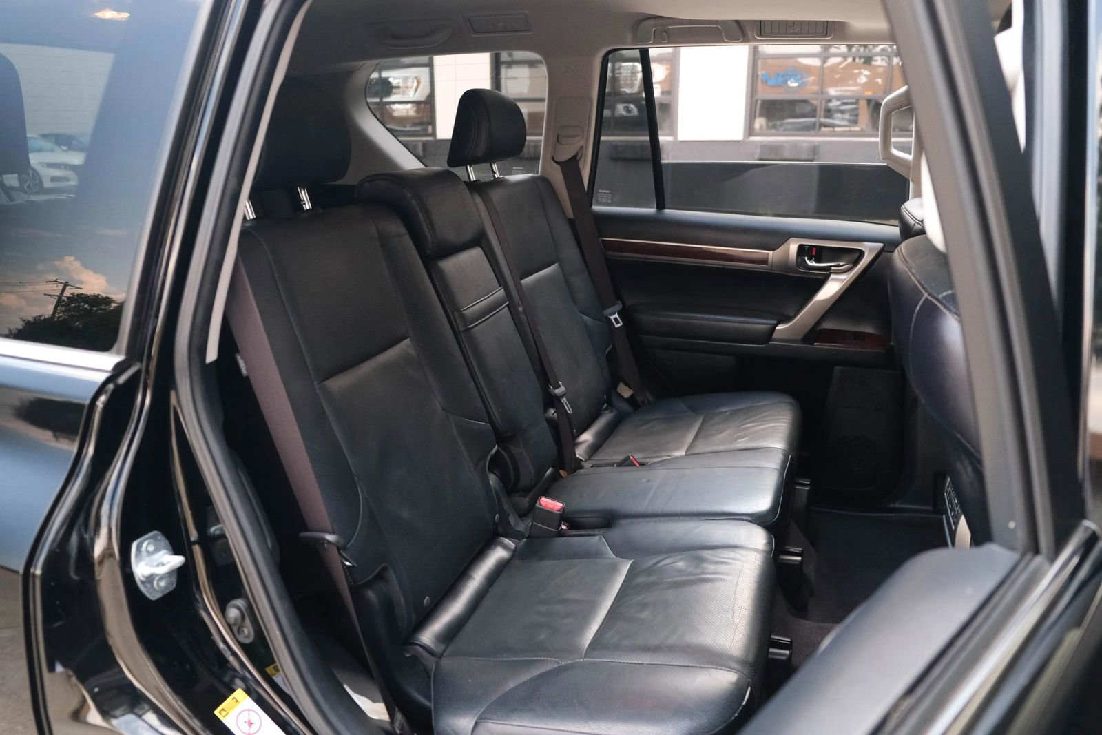 Used 2017 Lexus GX 460 image 31