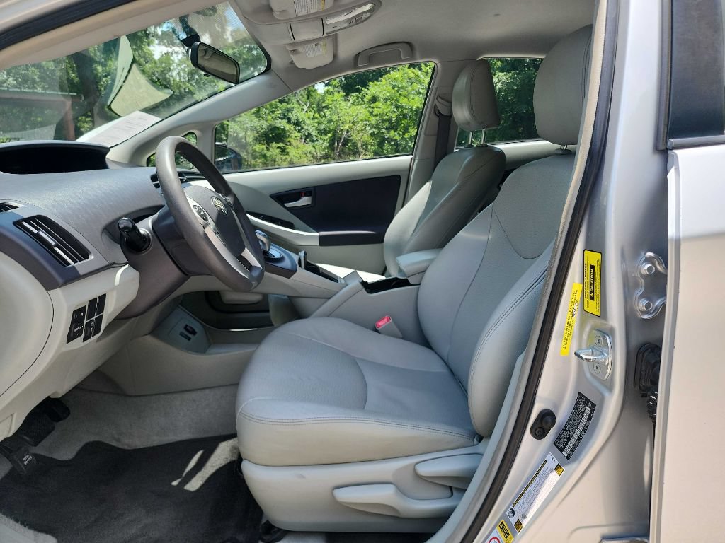 Used 2010 Toyota Prius Three FWD image 16