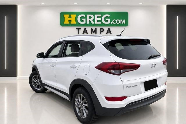 Used 2017 Hyundai Tucson SE w/ SE Popular Package 02 FWD image 2