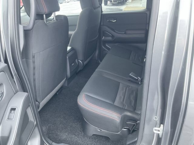 Used 2024 Nissan Frontier PRO-4X image 12