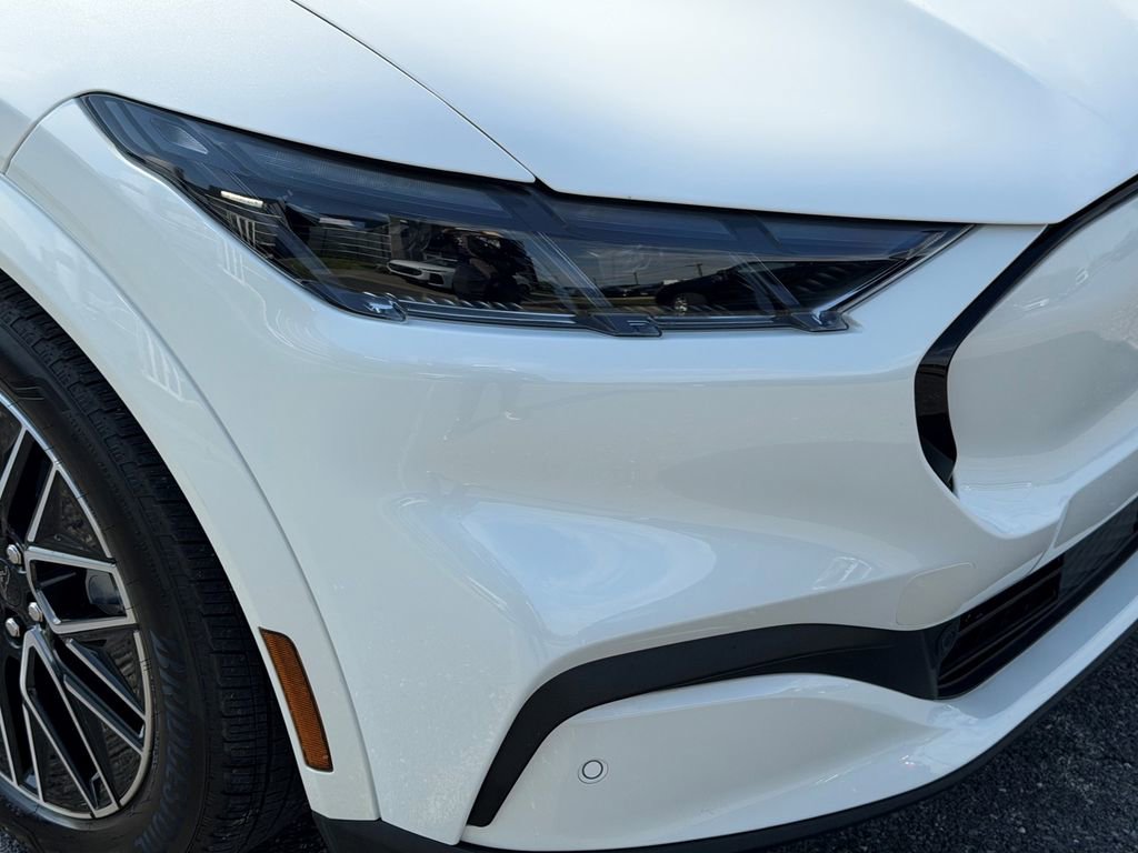 Used 2025 Ford Mustang Mach-E Premium AWD/4WD image 11