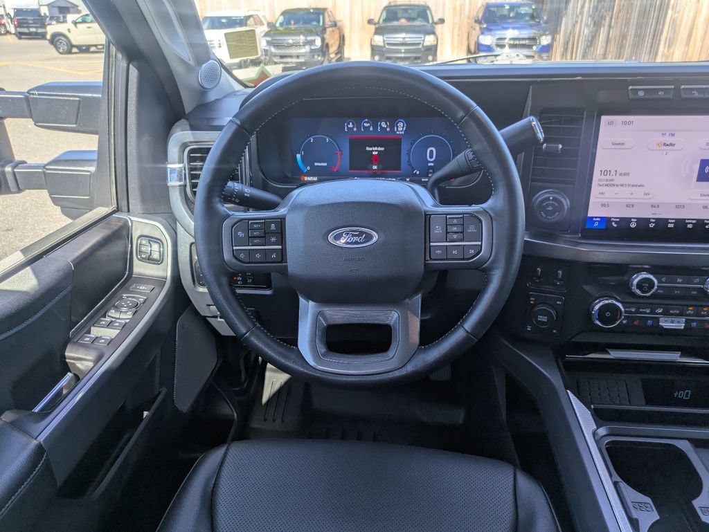 Used 2024 Ford F250 Lariat w/ Lariat Ultimate Package AWD/4WD image 16
