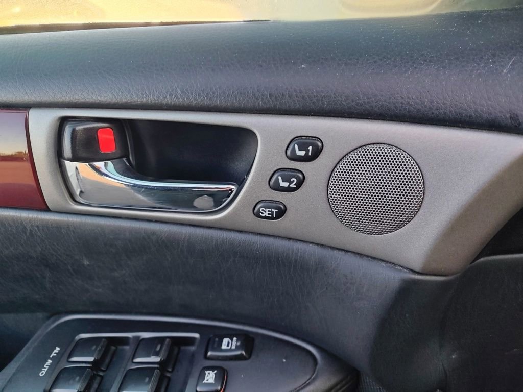 Used 2005 Lexus ES 330 FWD image 8