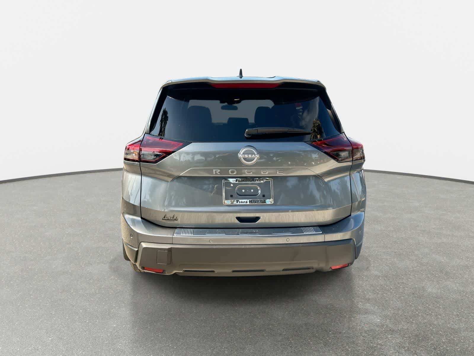 Used 2025 Nissan Rogue SV FWD image 7