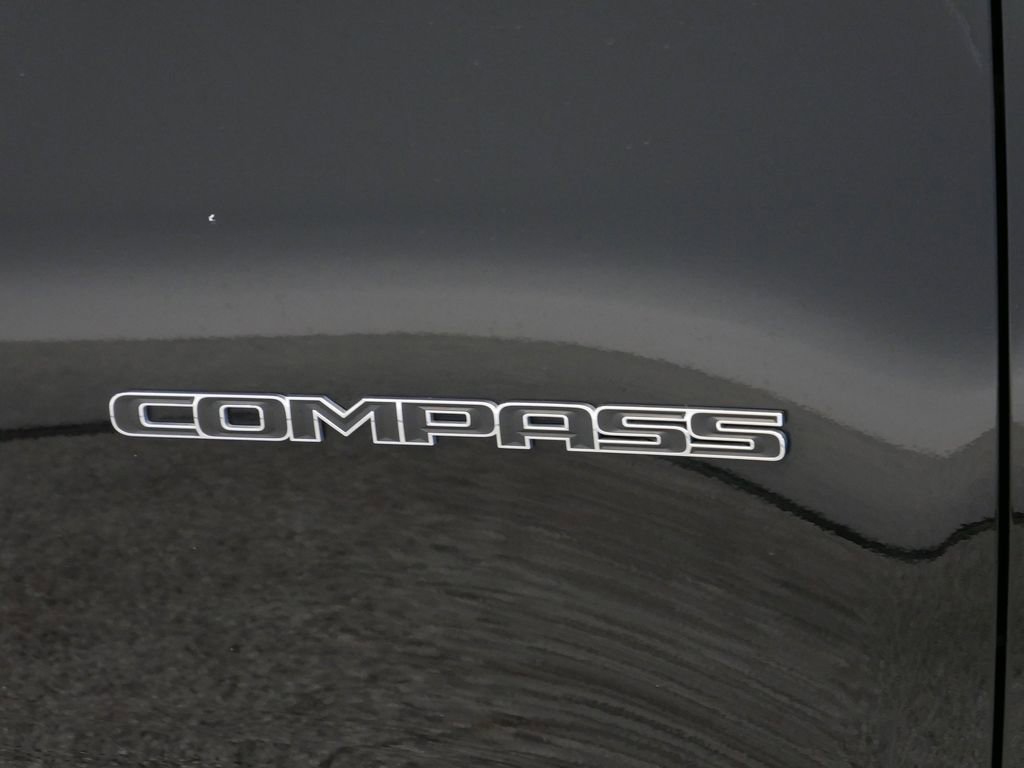 Certified 2024 Jeep Compass Limited image 18
