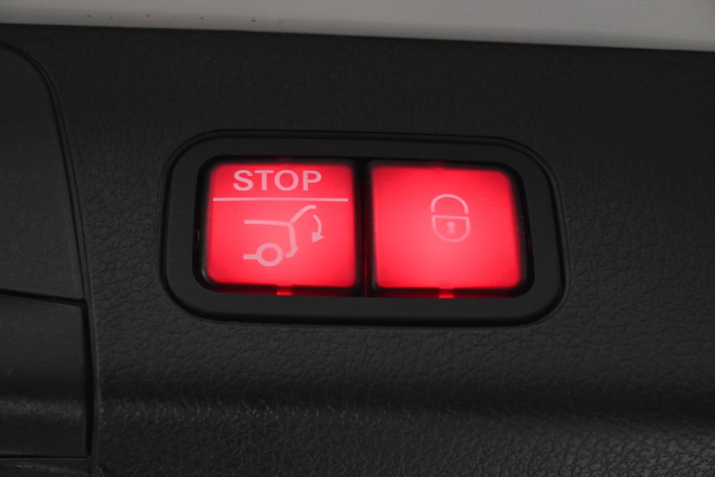 Used 2022 Mercedes-Benz GLB 250 4MATIC image 36