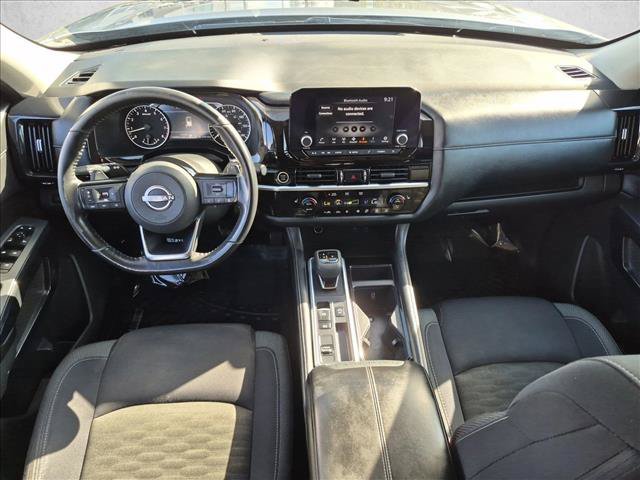 Used 2023 Nissan Pathfinder SV FWD image 18