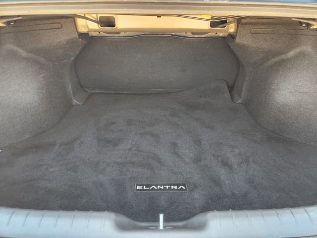 Used 2023 Hyundai Elantra SEL w/ Cargo Package image 22