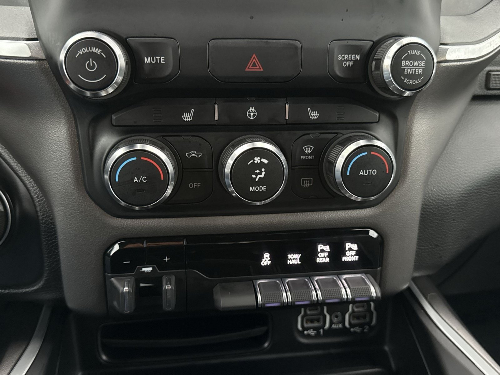 Used 2022 RAM 1500 Big Horn AWD/4WD image 18