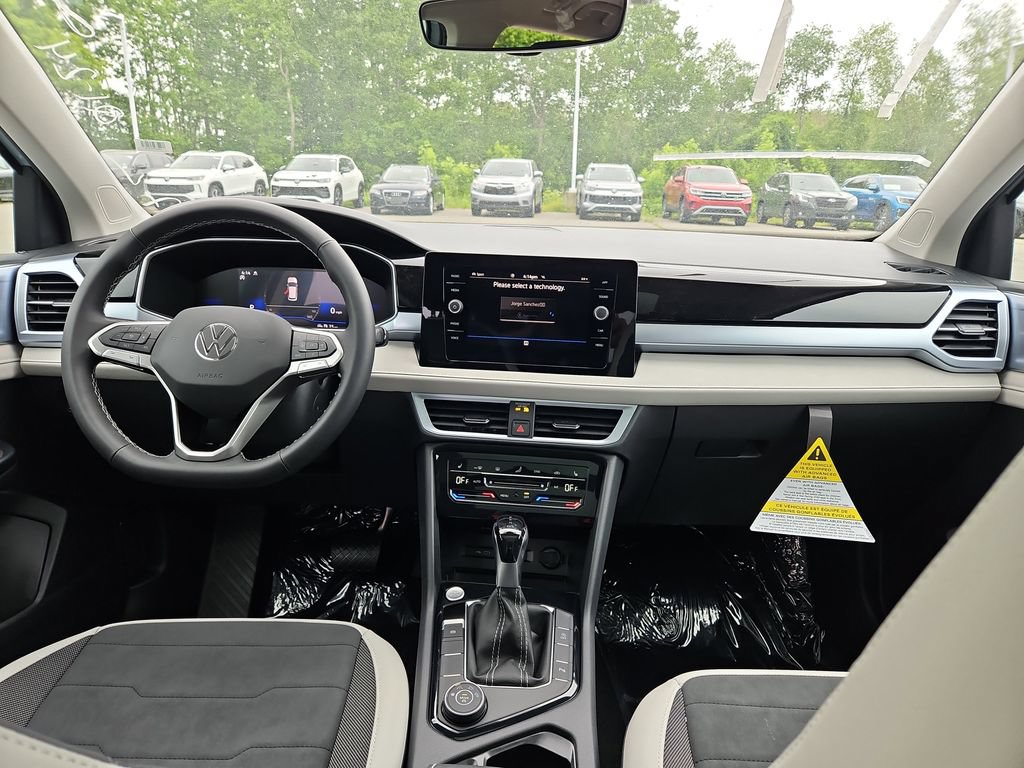 New 2026 Volkswagen Taos SE AWD/4WD image 5