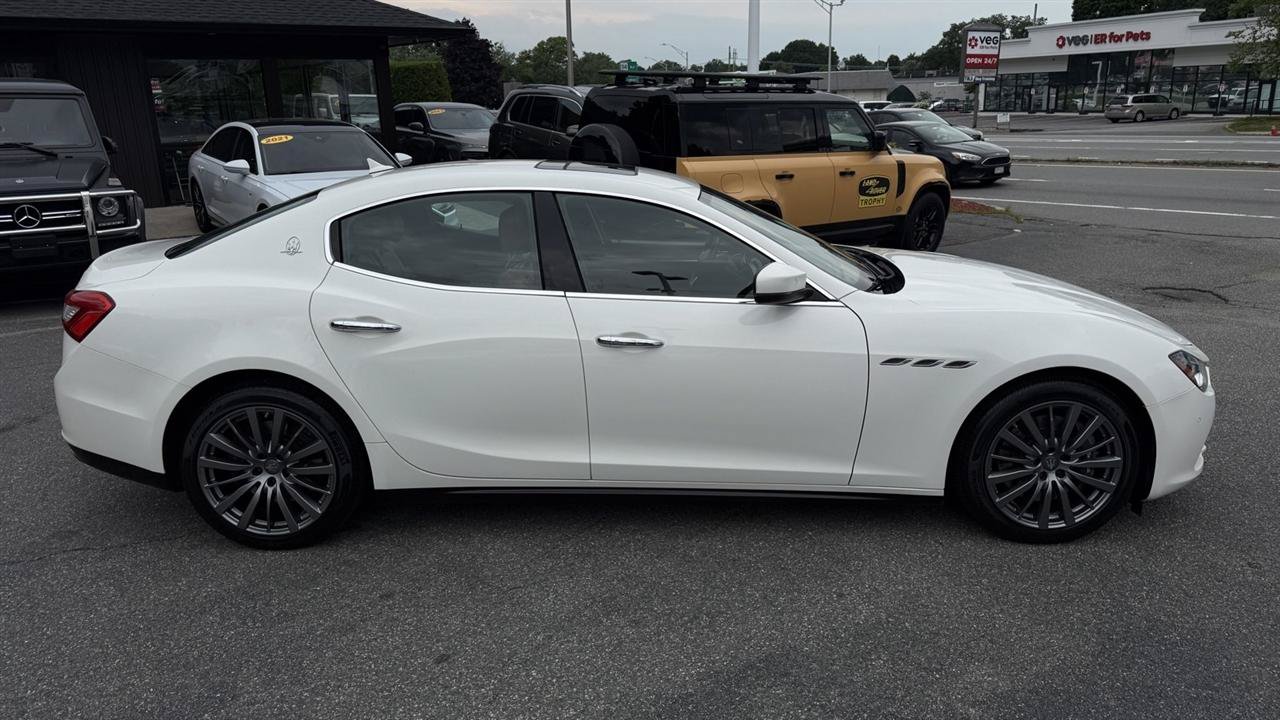 Used 2017 Maserati Ghibli S Q4 AWD/4WD image 20