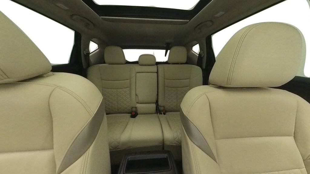 Certified 2023 Nissan Murano Platinum w/ Cargo Package image 27