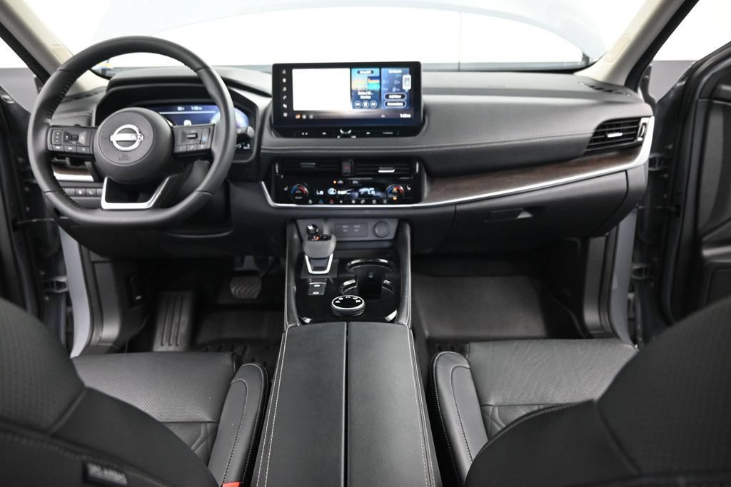 Certified 2024 Nissan Rogue Platinum w/ Platinum Premium Package AWD/4WD image 31