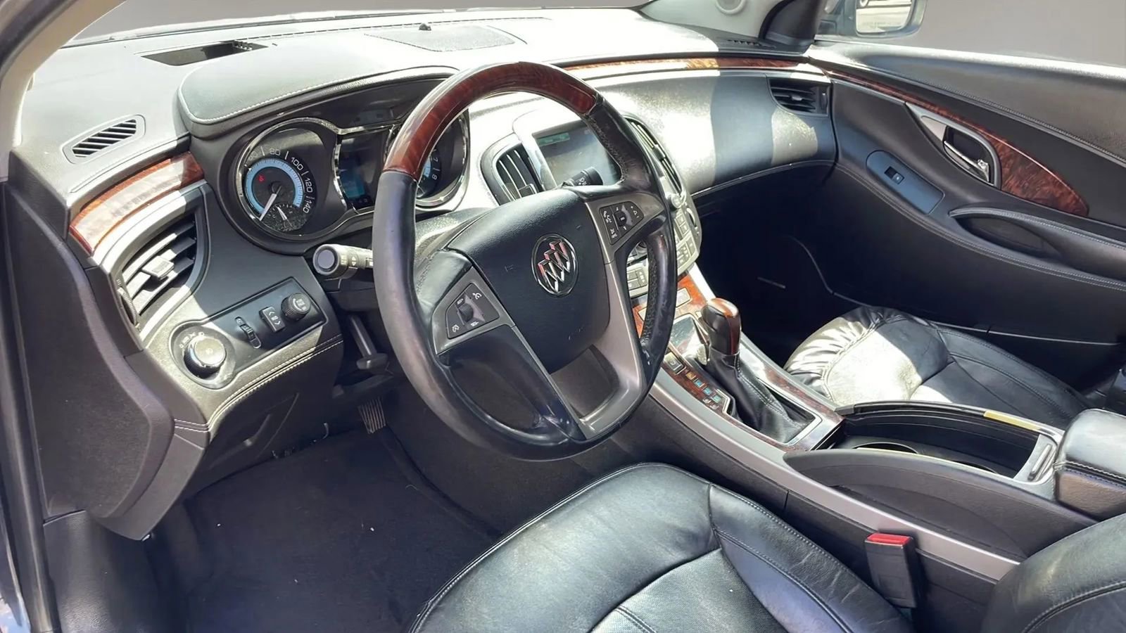 Used 2013 Buick LaCrosse Touring FWD image 30