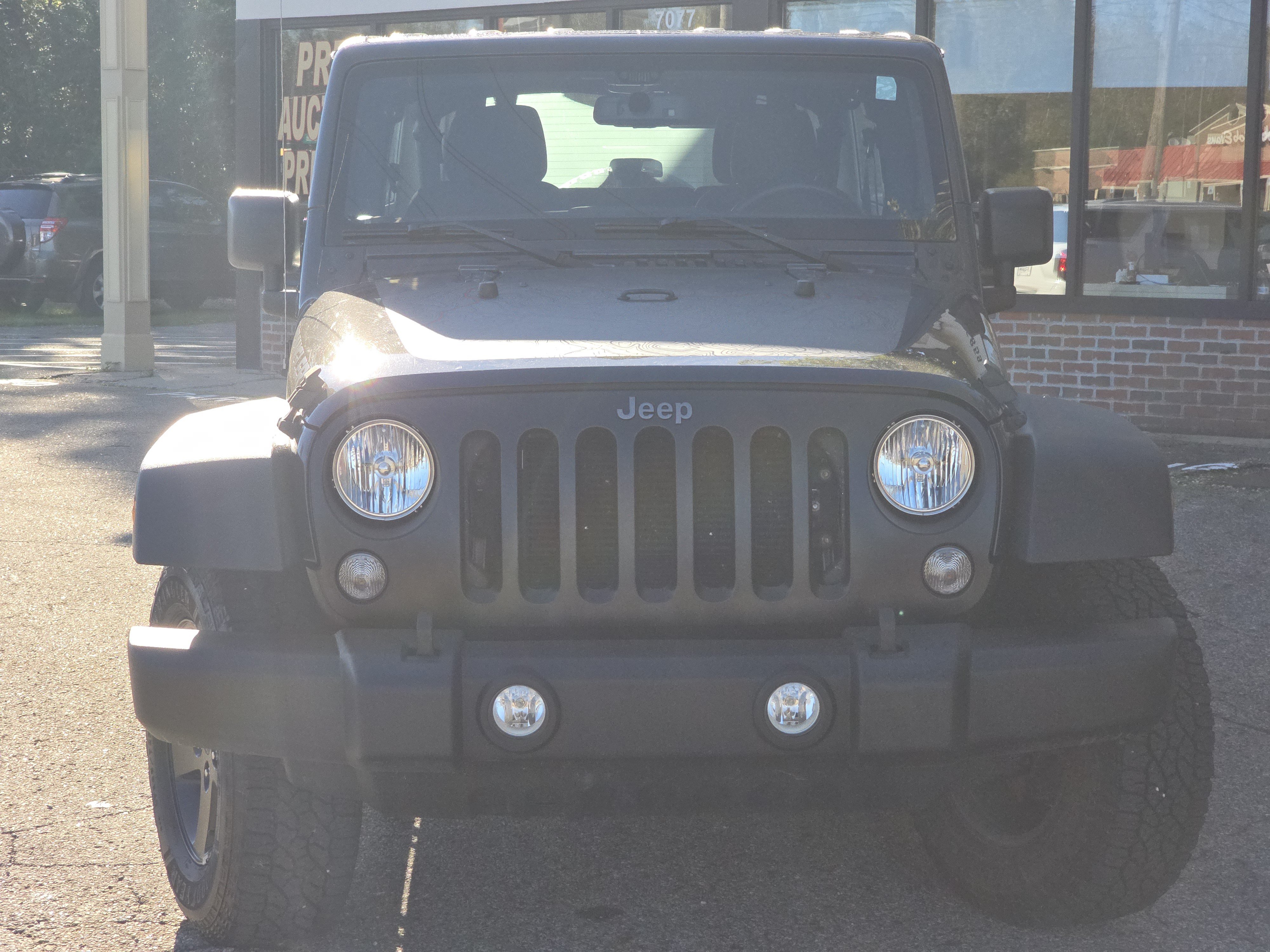 Used 2017 Jeep Wrangler Unlimited Sport AWD/4WD image 2