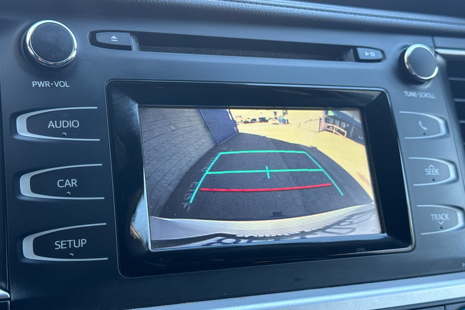 Used 2019 Toyota Highlander LE FWD image 20