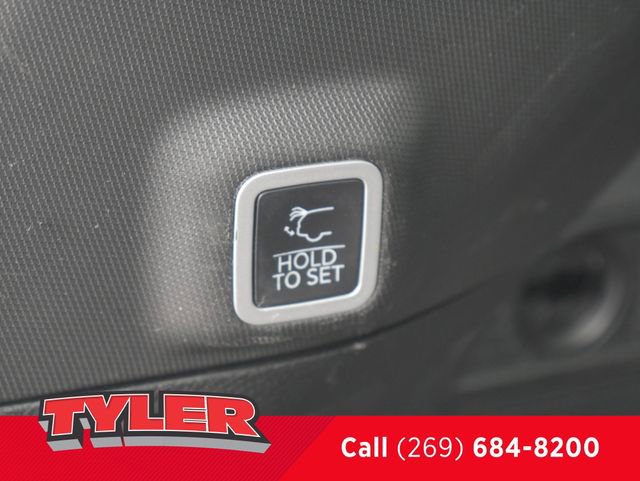 Certified 2023 Jeep Grand Cherokee Altitude image 19