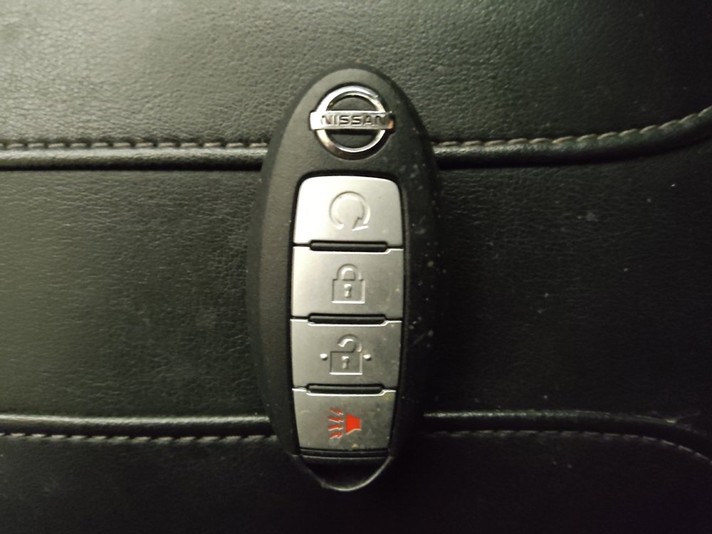 Used 2017 Nissan Rogue SV w/ Midnight Edition image 32