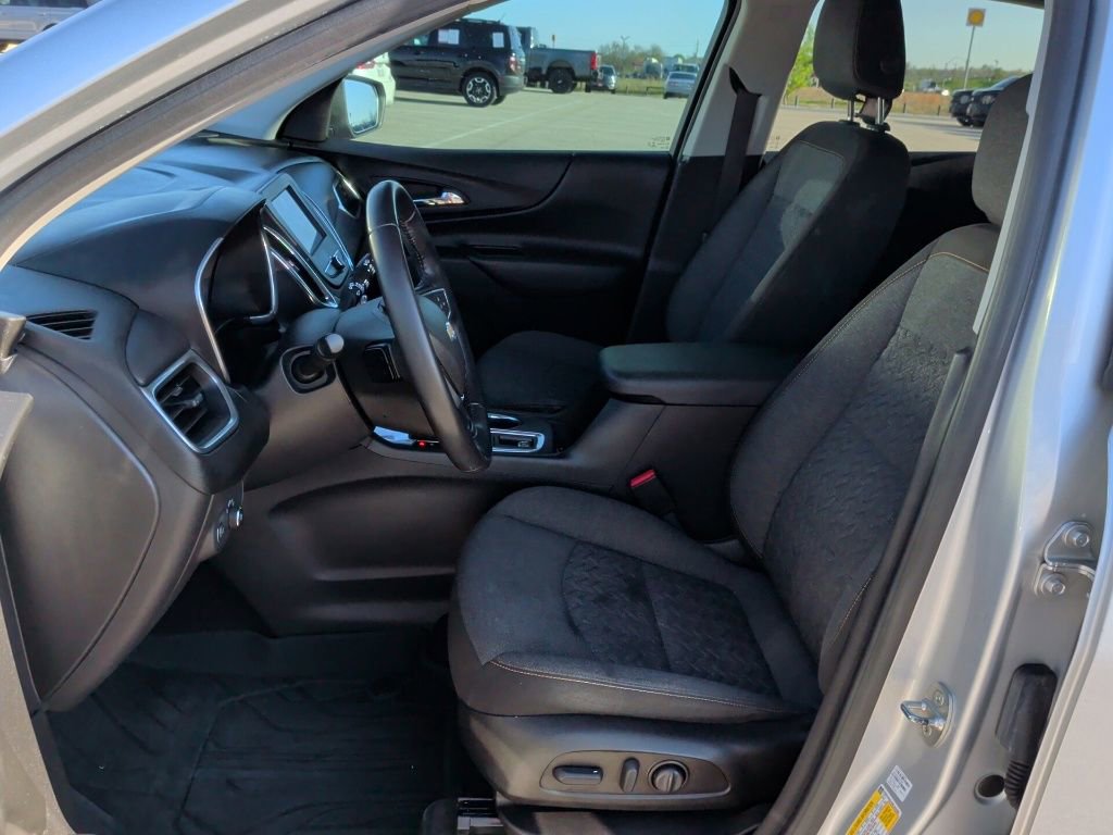 Used 2022 Chevrolet Equinox LT image 12