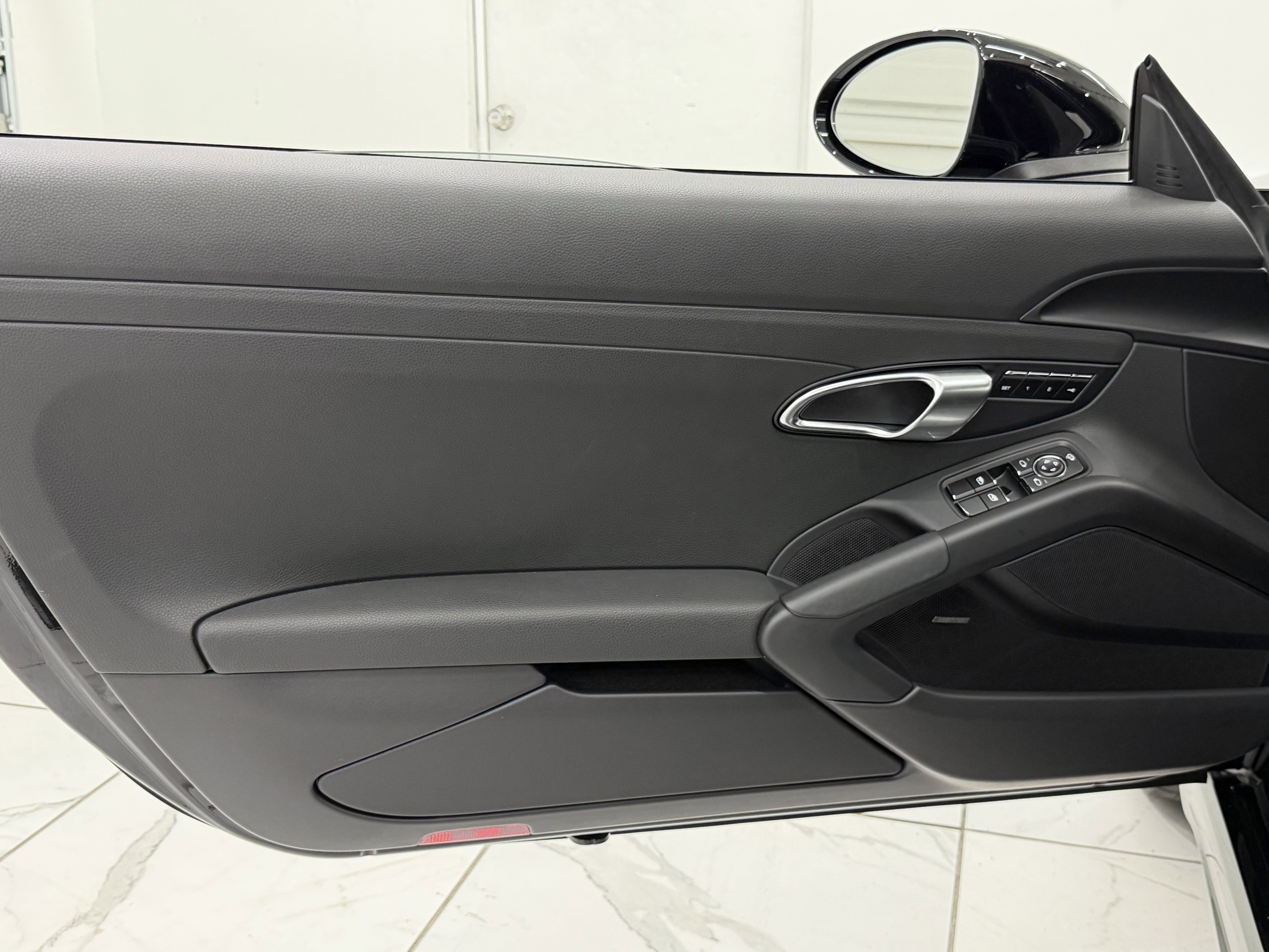 Certified 2025 Porsche 718 Cayman RWD image 23