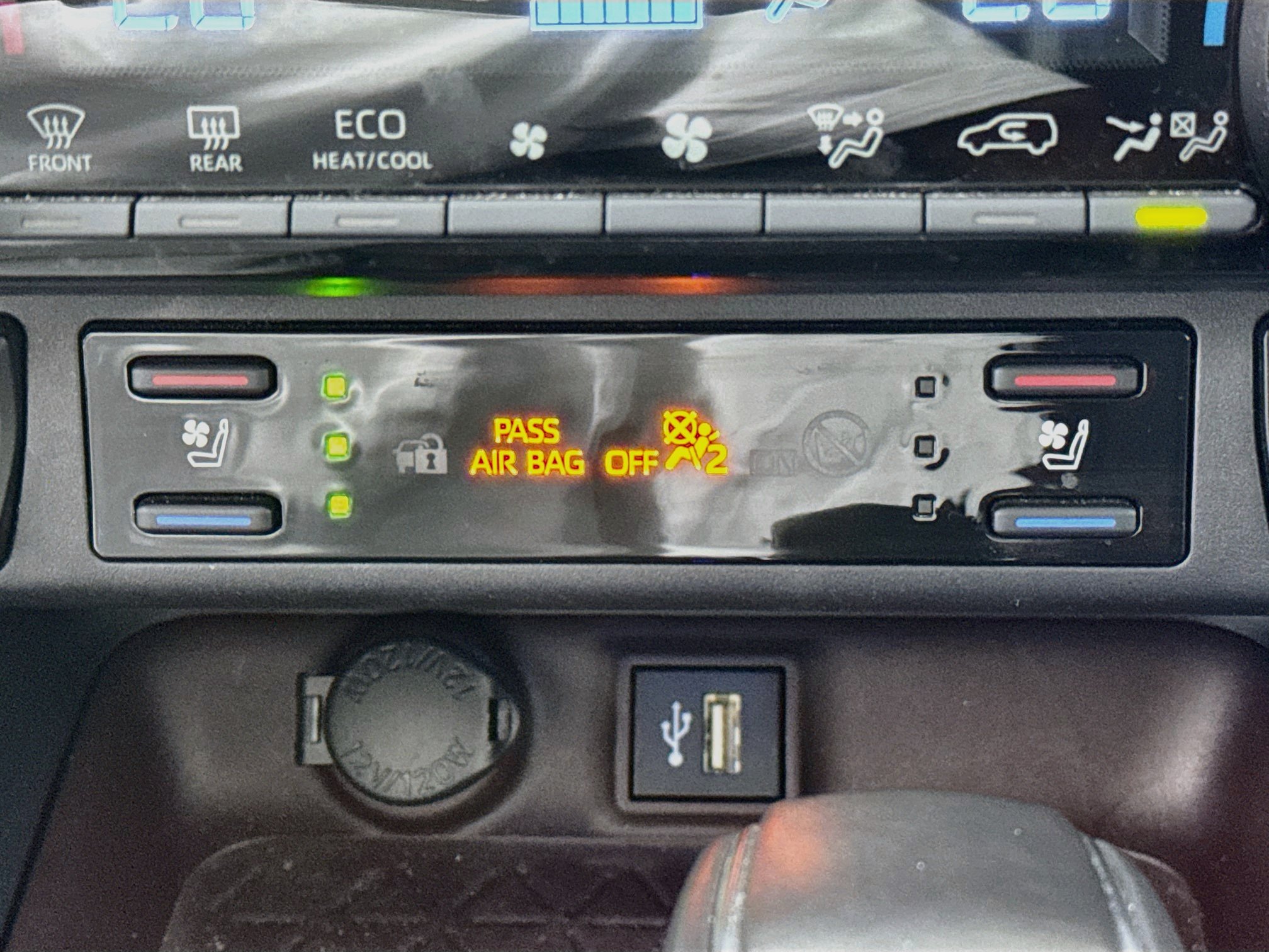 Certified 2025 Toyota RAV4 Limited AWD/4WD image 20