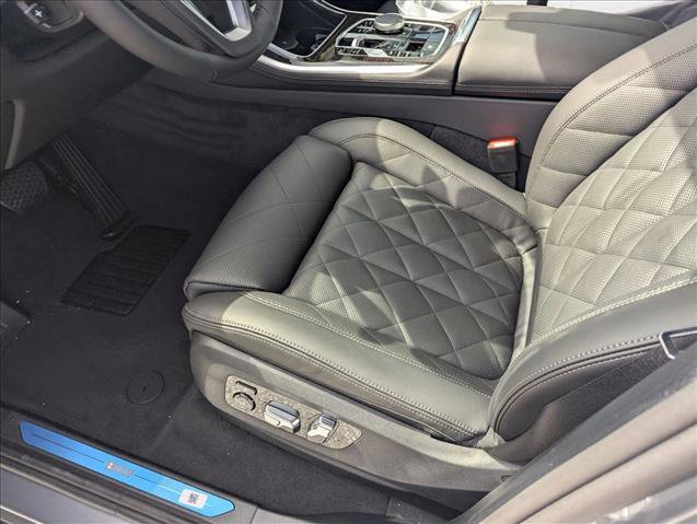 Used 2026 BMW X5 sDrive40i w/ Climate Comfort Package image 4