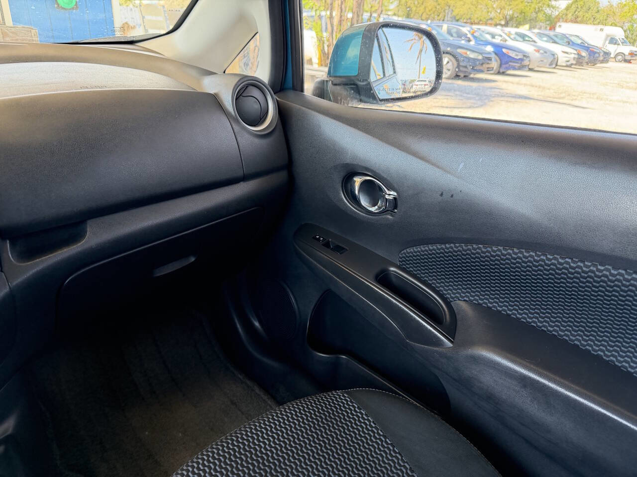 Used 2014 Nissan Versa Note SV w/ Convenience Package FWD image 10